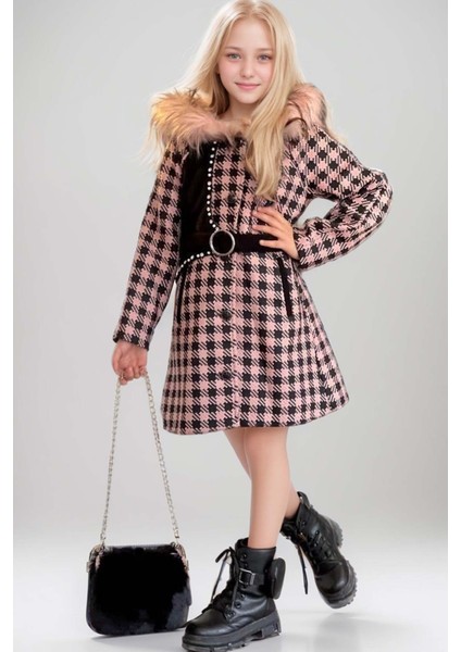 Kız Çocuk Kapüşonlu Peluş Detaylı Kare Desenli Pembe Kaban