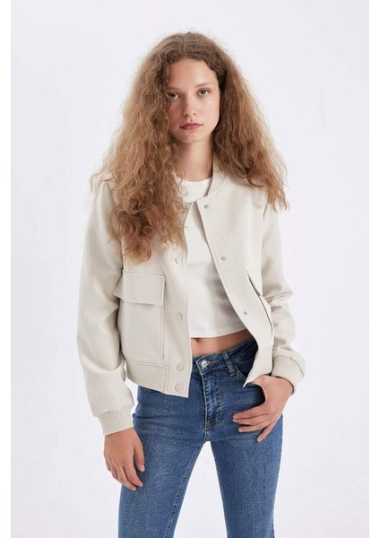 Su Itici Kolej Yaka Kısa Bomber Ceket Rüzgar Geçirmez Çıtçıtlı Cepli modelleri