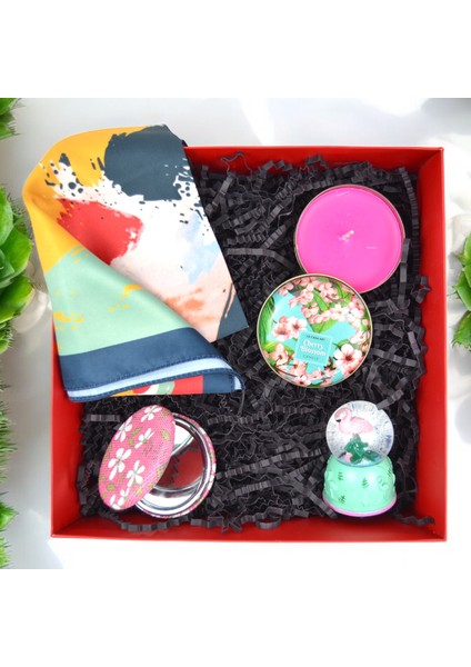 Öğretmenler Günü - ipek Fular & Kokulu Kutu Mum & Makyaj Aynası & Işıklı Flamingo Kar Küresi