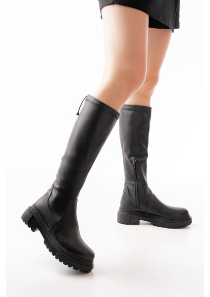 812-2291 Siyah Fermuarlı Günlük Kadın Çizme