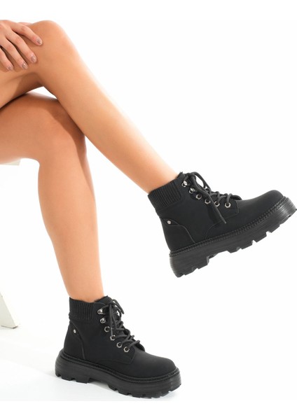 LMÇ-2045 Kömür Siyahı Bağcıklı Kalın Taban Kadın Günlük Bot indirimleri