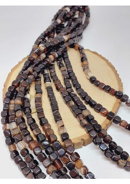 Akik Taşı Küp Şekilli 6-7mm Aralığı Dizi (54446) modelleri