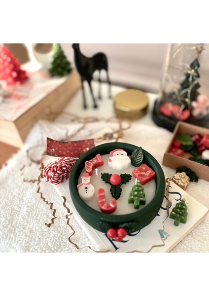 Yılbaşı Noel Mumu - Kış Temalı Noel Baba Yııbaşı Ağacı Kardan Adam Baston Şeker Kokina modelleri