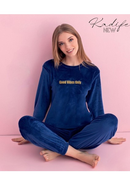 Kadın Kışlık Bisiklet Yaka Kadife Pijama Takımı 3047M - 1 Adet
