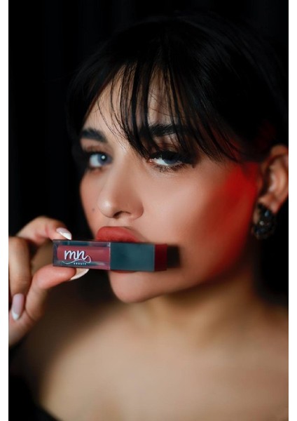 Galactic Glow Matte Ink Uzun Süre Kalıcı Likit Parlak Ruj 05 Venus modelleri