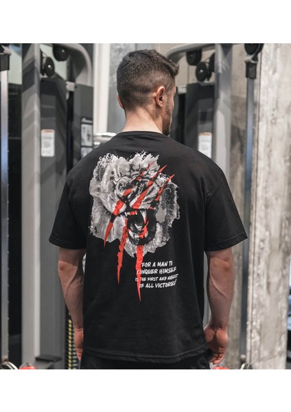 Conquer Oversize Tişört
