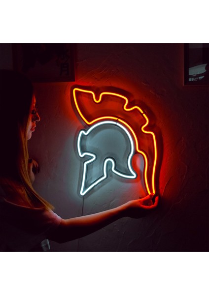 Tol Camp Şövalye (Knight) Neon LED Işık - Metal Üzerine Neon Duvar Dekoru, Turuncu ve Gün Işığı, 32 cm x 48 cm