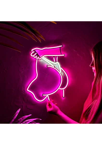 Peachy Tanga Neon Duvar Dekoru - Pembe ve Beyaz LED Işık Süsü - Metal Üzerine Neon | 32 cm x 40.1 cm