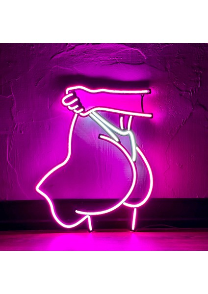 Peachy Tanga Neon Duvar Dekoru - Pembe ve Beyaz LED Işık Süsü - Metal Üzerine Neon | 32 cm x 40.1 cm