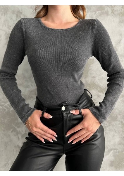 Kadın Uzun Kollu Bisiklet Yaka Asit Yıkamalı Kaşkorse Kumaş Bluz