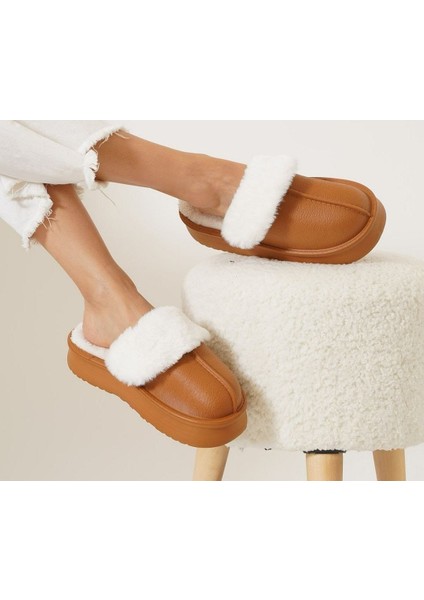 Kadın İçi Tüylü Ev Terliği