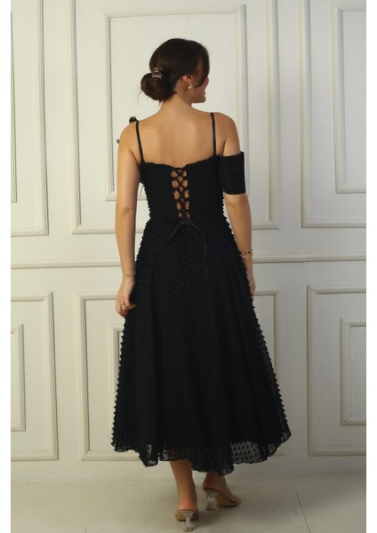 Kadın Ip Askılı Arkası Bağcıklı Düşük Tek Kol Tüy Broşlu Astarlı Pıtırcık Kumaş Elbise fırsatları