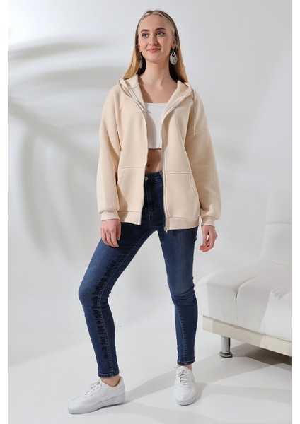 Kadın Oversize Kapşonlu Kanguru Cepli Sweatshırt Fermuarlı 3 Iplik Şardonlu Krem Renk