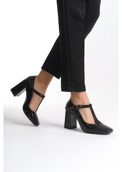 Elena Siyah Rugan Kadın Topuklu Ayakkabı