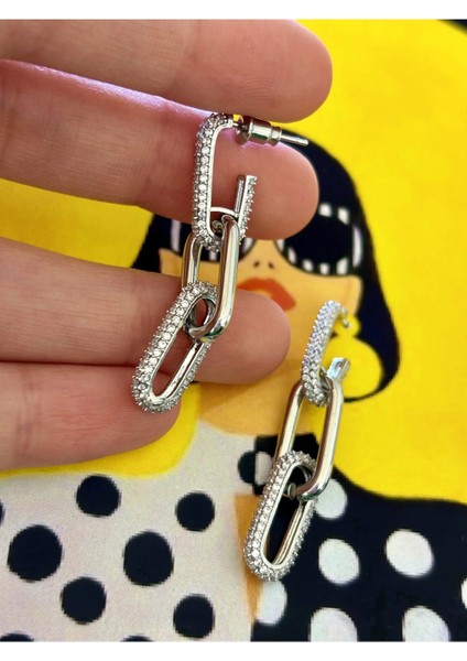 Silver Renk Çelik Zirkon Taşlı Ataç Model Sallantılı Küpe