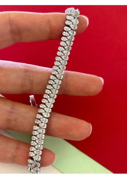 16,72 gr Silver Renk Baget ve Damla Zirkon Taşlı 925 Gümüş Bileklik fiyatları
