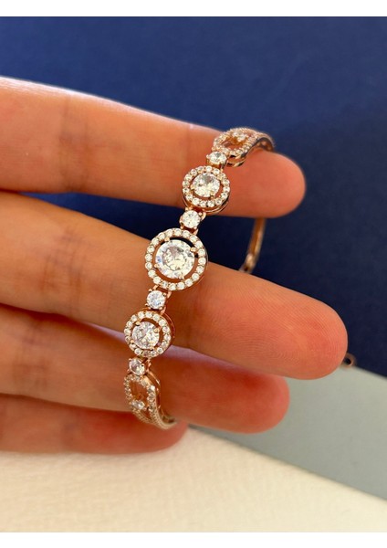 5,85 gr Rose Renk Büyük-Küçük Üçlü Yuvarlak Zirkon Taşlı 925 Gümüş Kelepçe fiyatları
