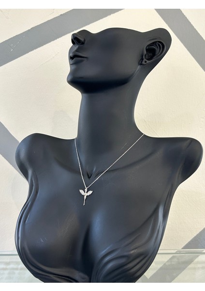 Silver Renk Melek Figürlü Zirkon Taşlı 925 Gümüş Kolye