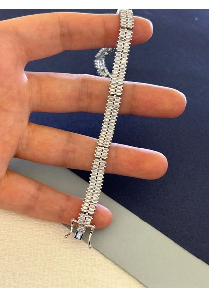 13,31 gr Silver Renk Çift Sıra Zirkon Taşlı Su Yolu 925 Gümüş Bileklik fiyatları