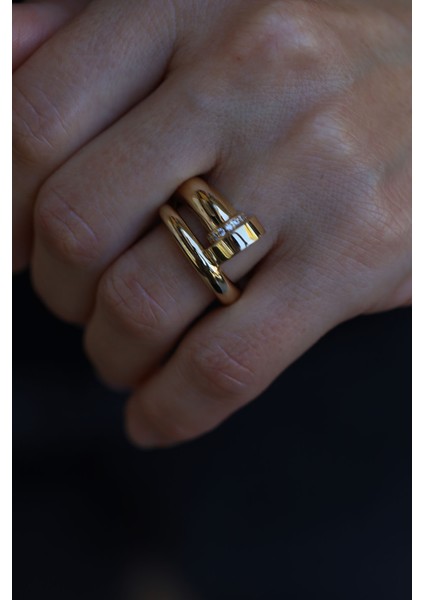 14 Ayar Altın Taşlı Çivi Model Yüzük