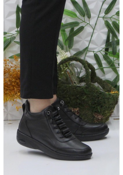 42848 Siyah Rahat Yumuşak Deri Kadın Bot