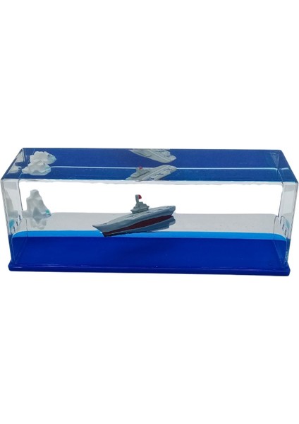 Cam Deniz Içinde Batmayan Uçak Gemisi ve Buzdağı 15 cm