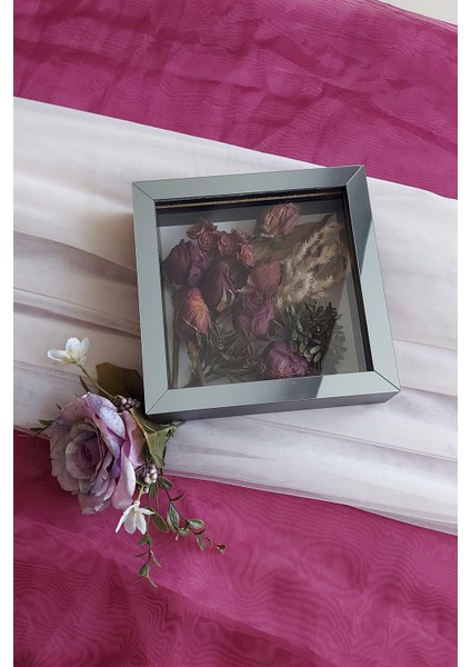 20X20X5 cm Siyah-Füme Anı Çerçevesi! Yeni Moda Çiçek Anı Çerçevesi!
