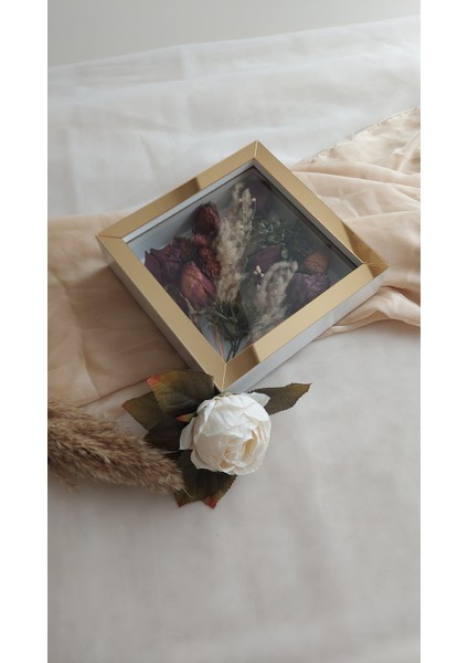 20X20X5 cm Beyaz-Gold Anı Çerçevesi! Yeni Moda Çiçek Anı Çerçevesi! fiyatları