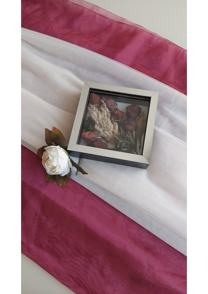 20 x 20 x 5 cm Siyah-Gümüş Anı Çerçevesi! Yeni Moda Çiçek Anı Çerçevesi!