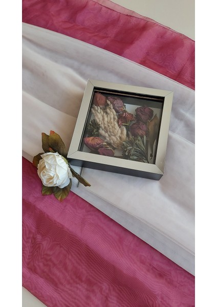 20 x 20 x 5 cm Siyah-Gümüş Anı Çerçevesi! Yeni Moda Çiçek Anı Çerçevesi!