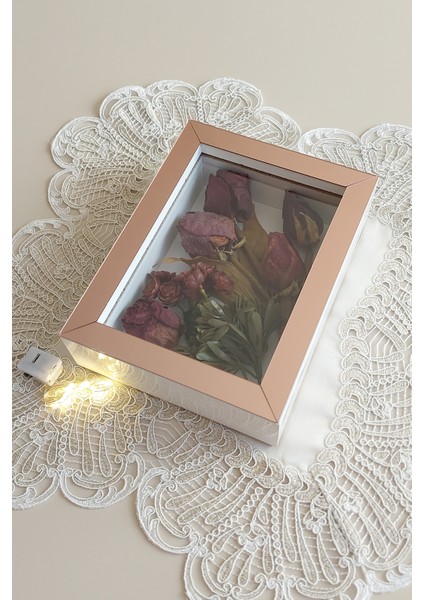 15 x 20 x 5 cm Ledli Beyaz-Rose Anı Çerçevesi! Yeni Moda Çiçek Anı Çerçevesi! modelleri