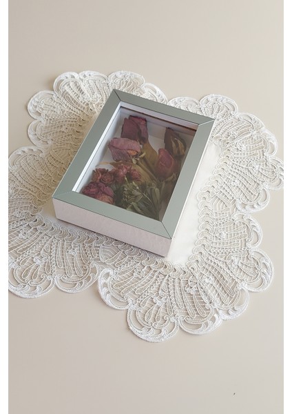 15 x 20 x 5 cm Beyaz-Füme Anı Çerçevesi! Yeni Moda Çiçek Anı Çerçevesi! fiyatları