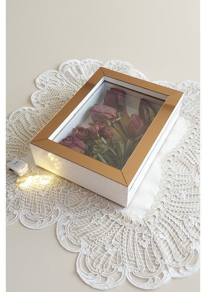 15 x 20 x 5 cm Ledli Beyaz-Bronz Anı Çerçevesi! Yeni Moda Çiçek Anı Çerçevesi! fiyatları