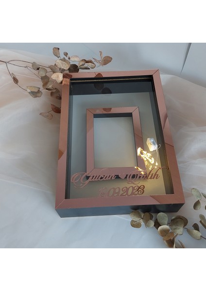 25 x 35 cm Yarı Kaplama Ledli+Isimli Siyah-Rose Anı Çerçevesi! Yeni Moda Çiçek Anı Çerçevesi!