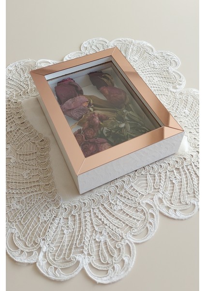 15 x 20 x 5 cm Beyaz-Rose Anı Çerçevesi! Yeni Moda Çiçek Anı Çerçevesi!