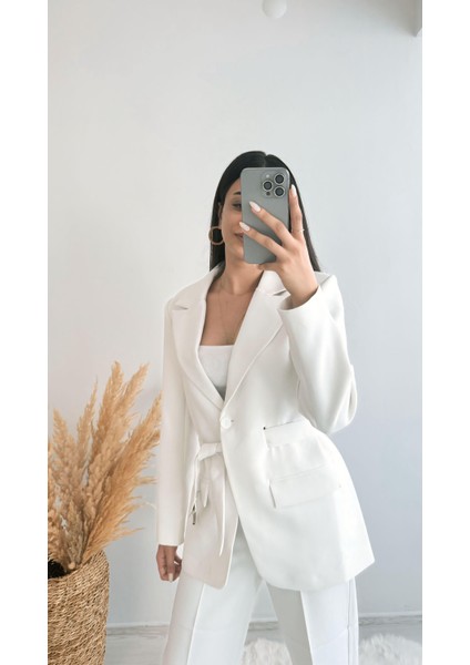 Premium Kalite Kemerli Astarlı Double Kalın Kumaş Blazer Ceket Beyaz