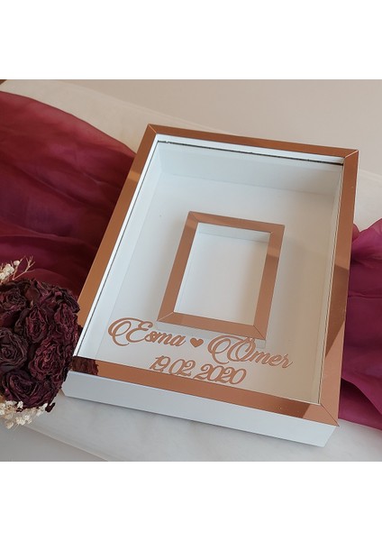 30 x 40 cm Yarı Kaplama Isimli Beyaz-Rose Anı Çerçevesi! Yeni Moda Çiçek Anı Çerçevesi! modelleri