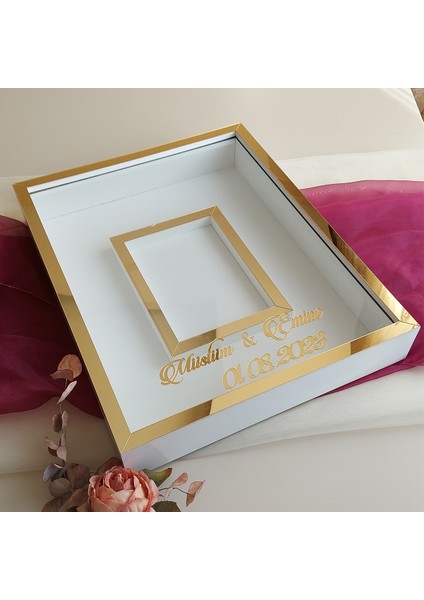 40 x 50 cm Yarı Kaplama Isimli Beyaz-Gold Anı Çerçevesi! Yeni Moda Çiçek Anı Çerçevesi!