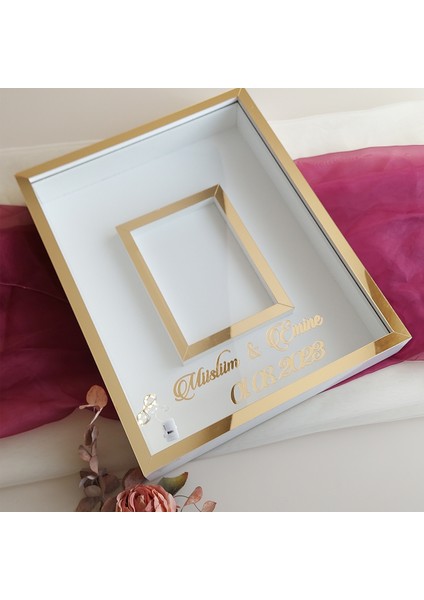 40 x 50 cm Yarı Kaplama Ledli+Isimli Beyaz-Gold Anı Çerçevesi! Yeni Moda Çiçek Anı Çerçevesi!