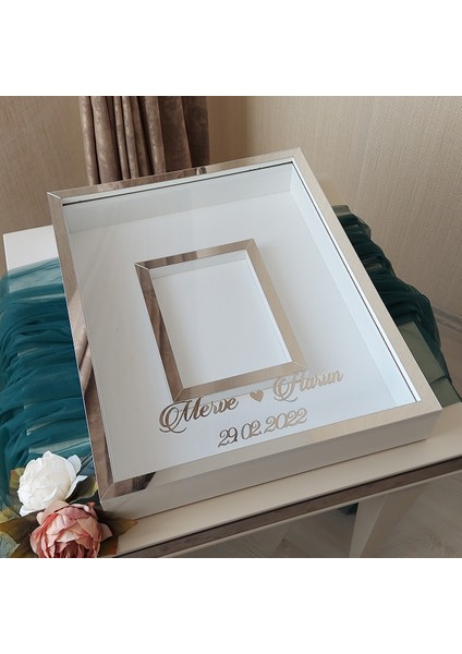 40 x 50 cm Yarı Kaplama Isimli Beyaz-Gümüş Anı Çerçevesi! Yeni Moda Çiçek Anı Çerçevesi! modelleri