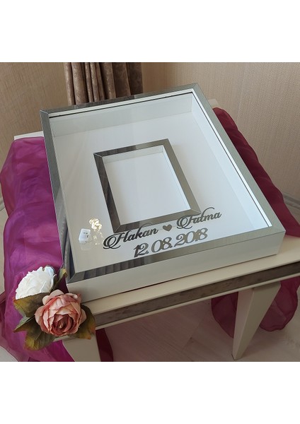 40 x 50 cm Yarı Kaplama Ledli+Isimli Beyaz-Füme Anı Çerçevesi! Yeni Moda Çiçek Anı Çerçevesi!