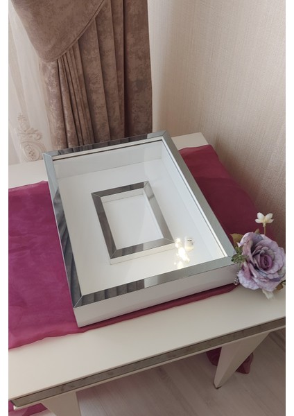 30 x 40 cm Yarı Kaplama Ledli Beyaz-Füme Anı Çerçevesi! Yeni Moda Çiçek Anı Çerçevesi!