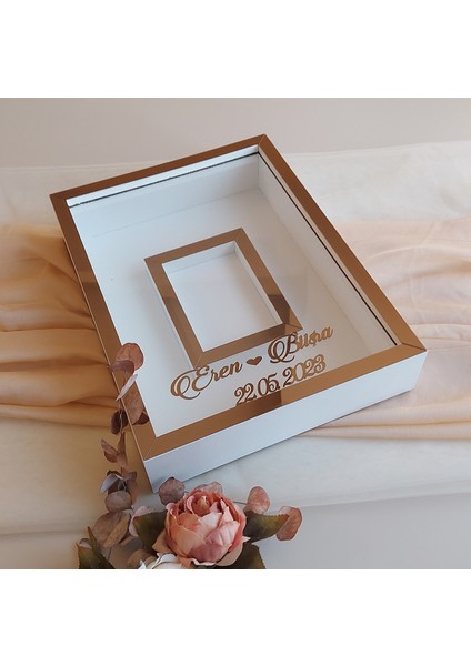 30 x 40 cm Yarı Kaplama Isimli Beyaz-Bronz Anı Çerçevesi! Yeni Moda Çiçek Anı Çerçevesi! modelleri
