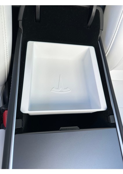 Model Y Özel Üretim Kolçak Organizer