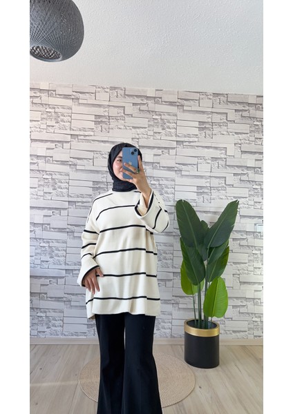 Çizgili Oversize Triko Kazak