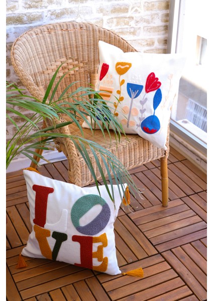 MELINA Home Deco, Dekoratif, Punch Love Işlemeli, Kırlent Yastık Kılıfı - 43X43CM