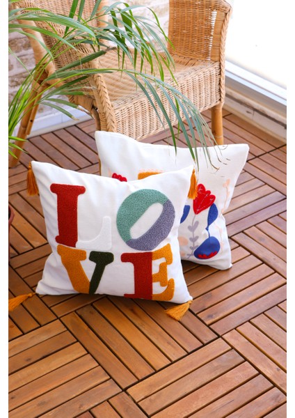 MELINA Home Deco, Dekoratif, Punch Love Işlemeli, Kırlent Yastık Kılıfı - 43X43CM