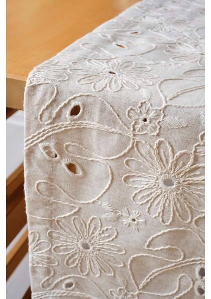 Nill Işlemeli Runner (40 x 140 Cm)