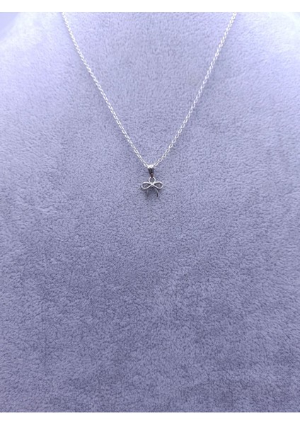 Minimalist Kurdele Model Kolye