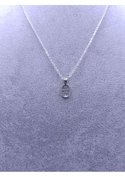 Minimalist Made With Love Kolye